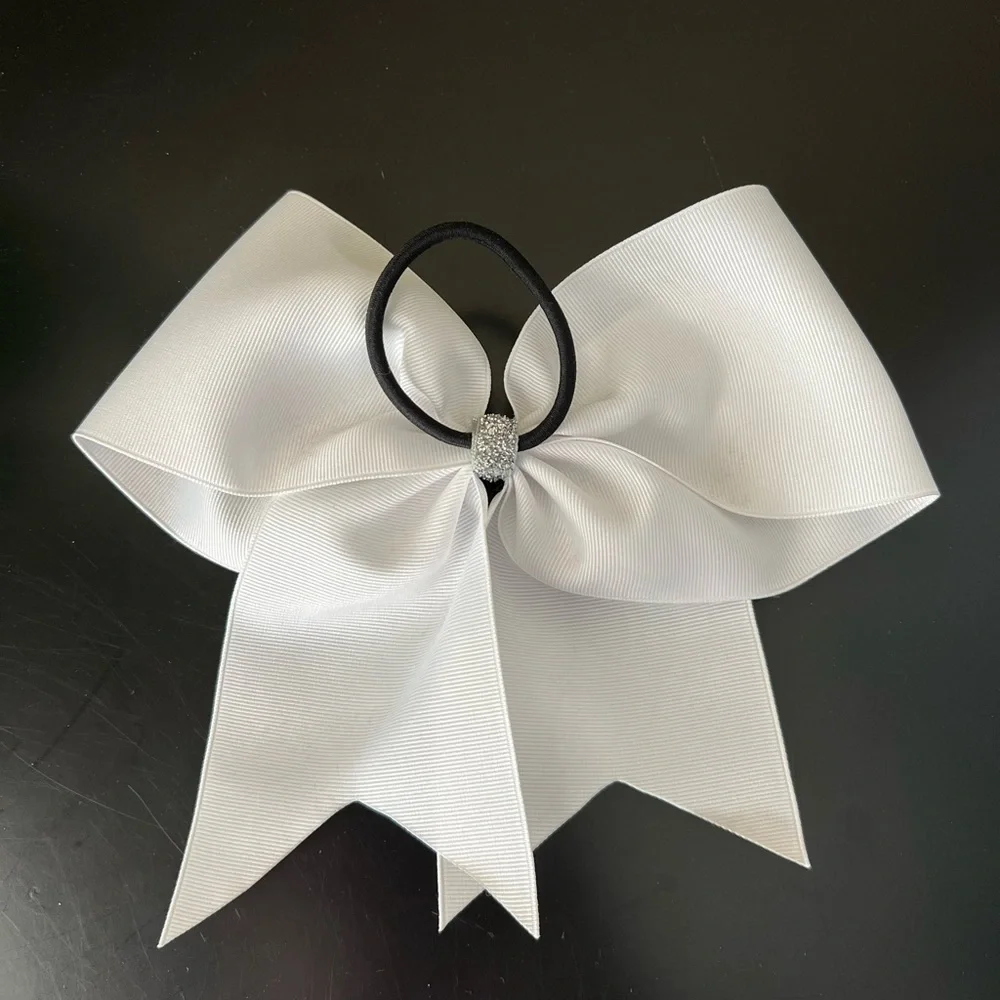 White bow - Picture 2 of 5
